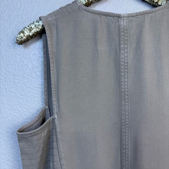 Everlane • The Tencel V-Neck Dress - Picture 13 of 13